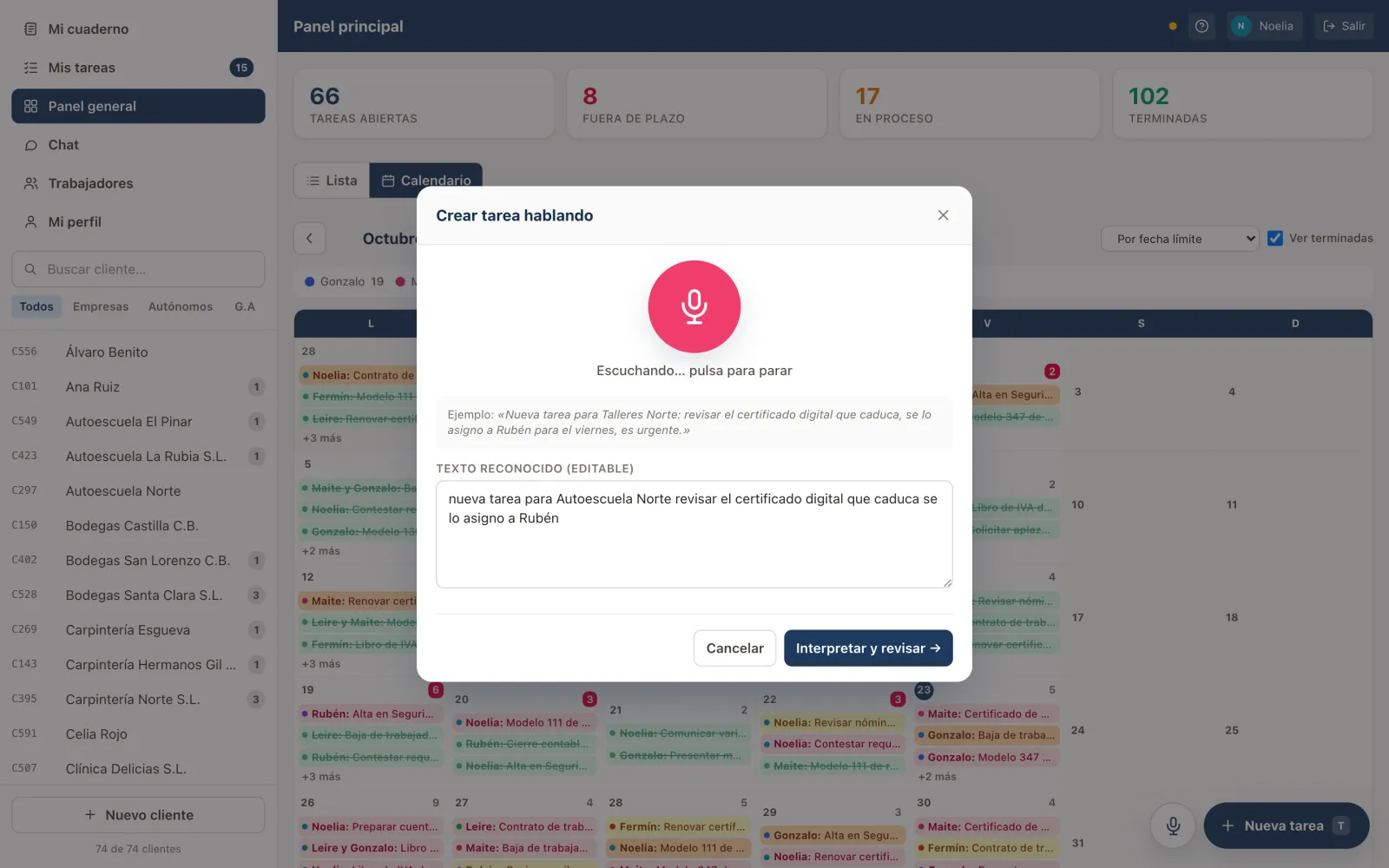 Ventana «Crear tarea hablando» mientras escucha, con el texto reconocido apareciendo